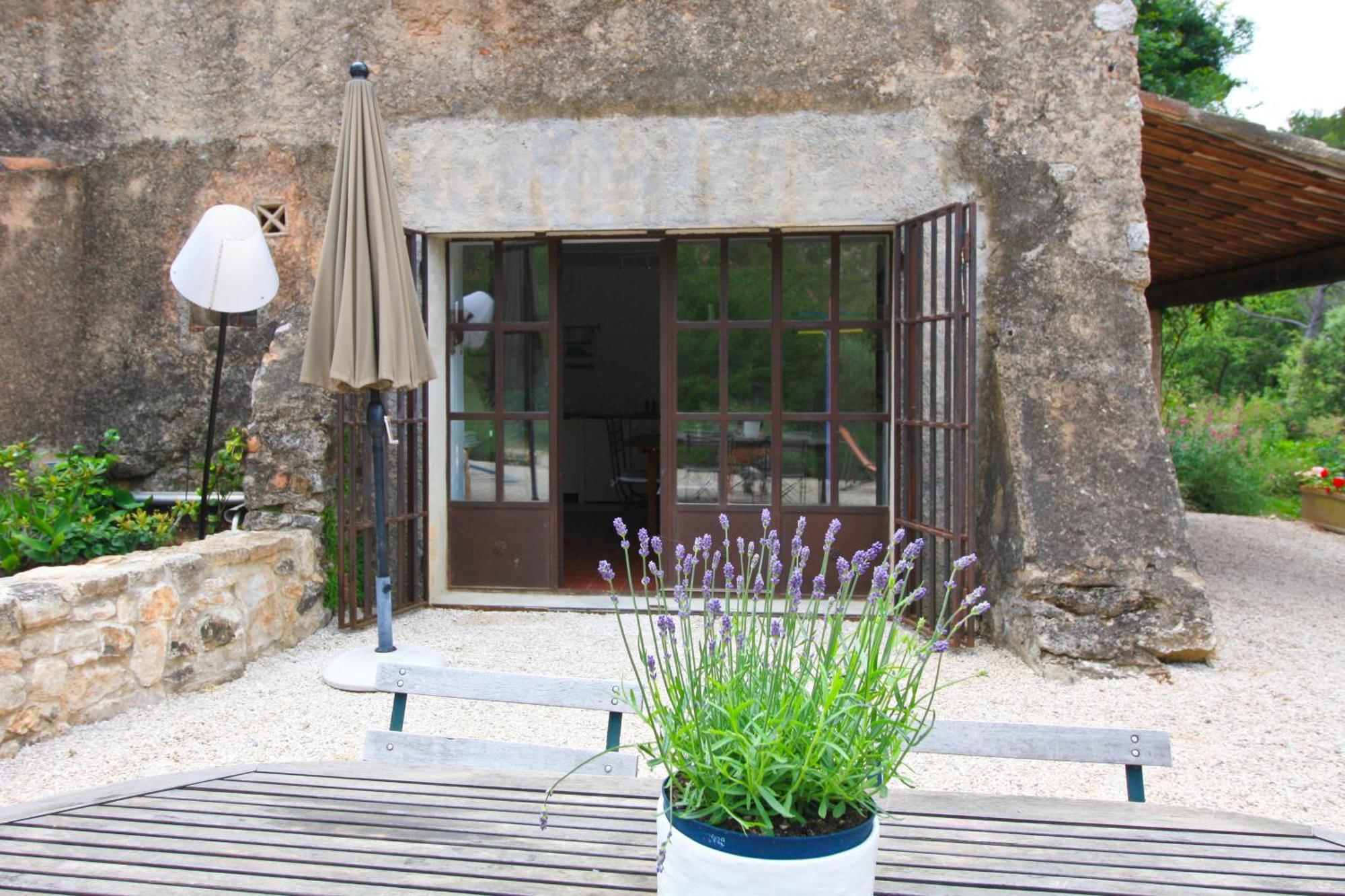 Le Moulin En Provence Acomodação com café da manhã Saint-Antonin-sur-Bayon Exterior foto